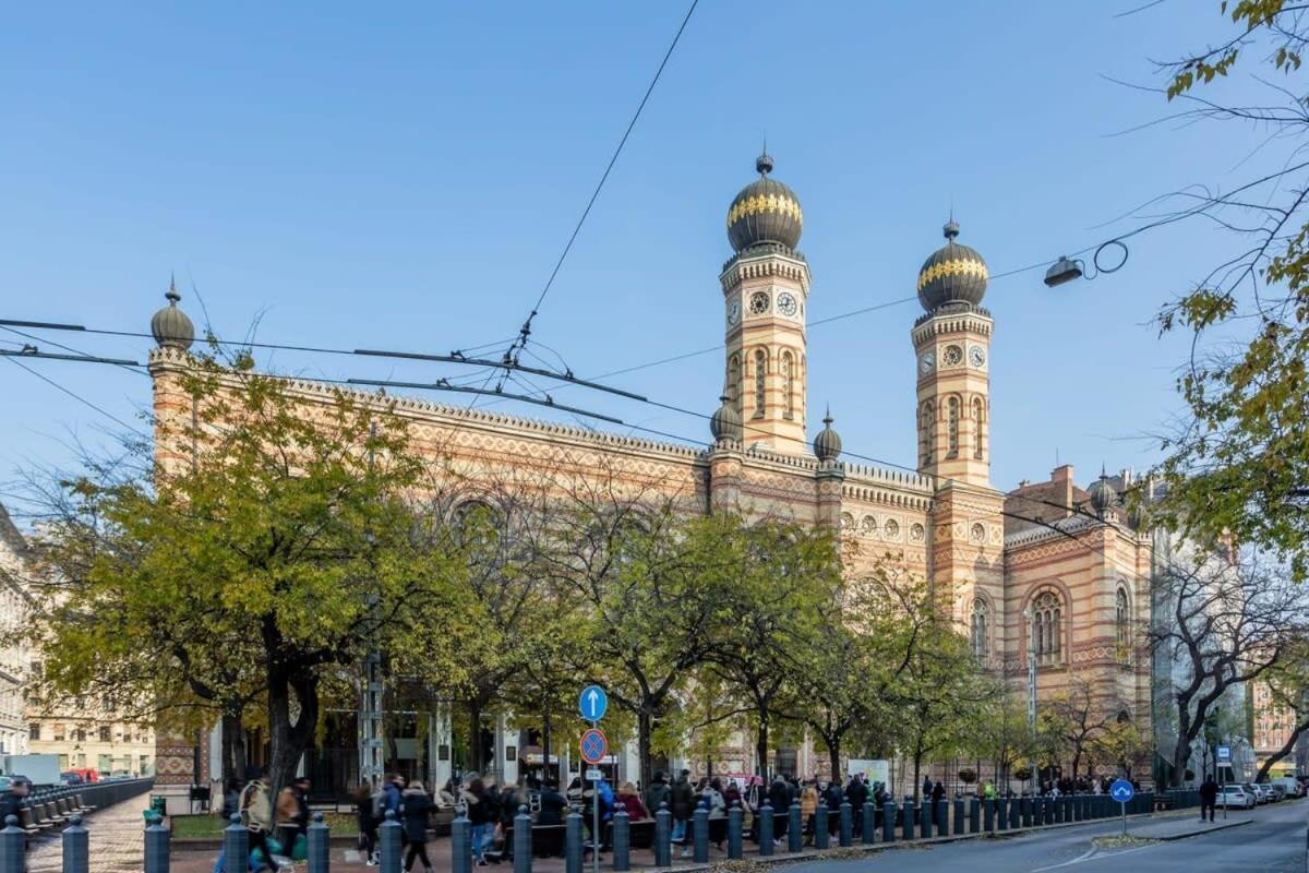 Extra Central And New Studio Budapest Exterior photo